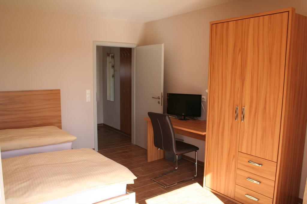 Pension Am Sundhaeuser See Nordhausen Bagian luar foto