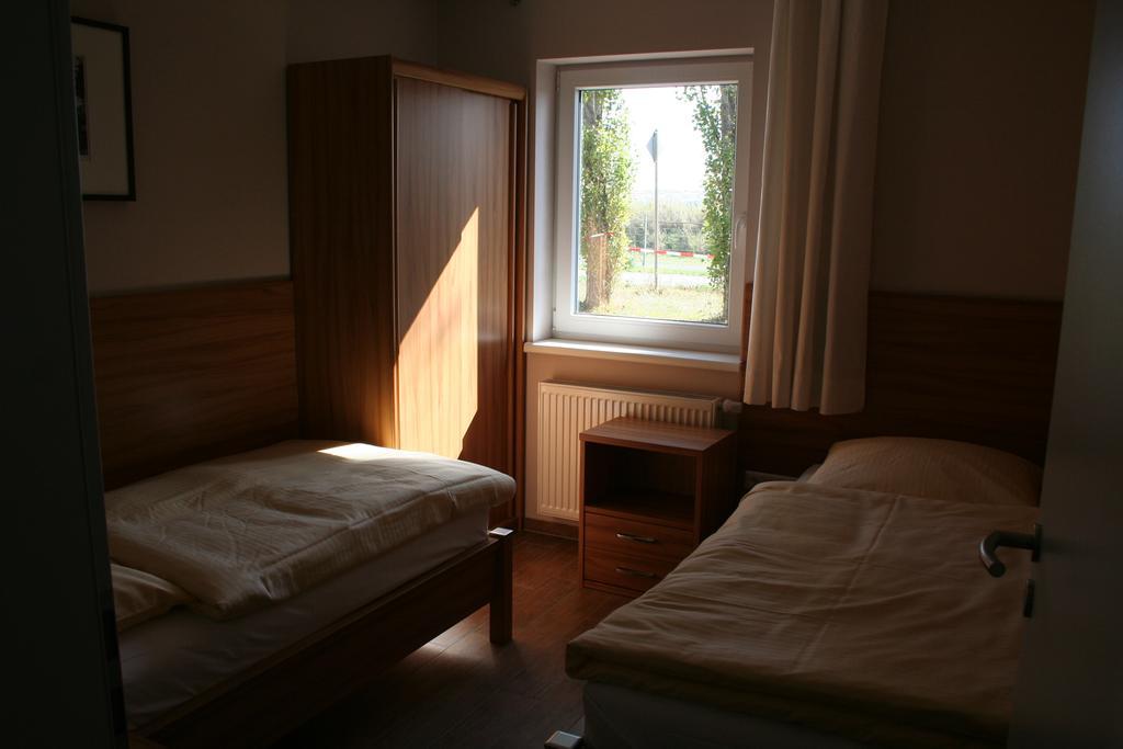 Pension Am Sundhaeuser See Nordhausen Bagian luar foto